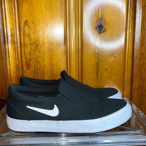 NIKE SB SLIP ON SHOE SIZE 8 men’s